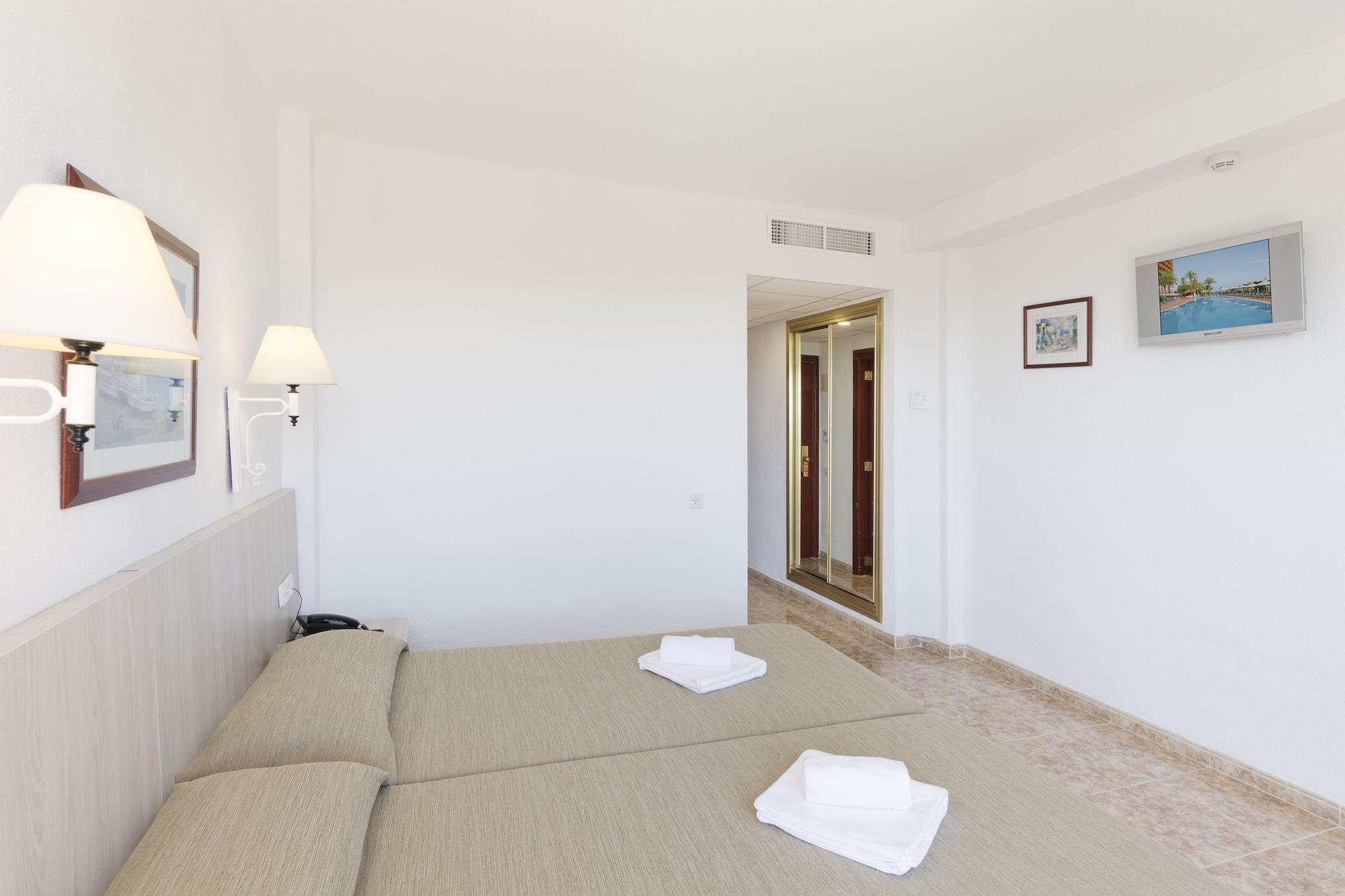 Hsm Canarios Park Calas de Mallorca Exterior photo