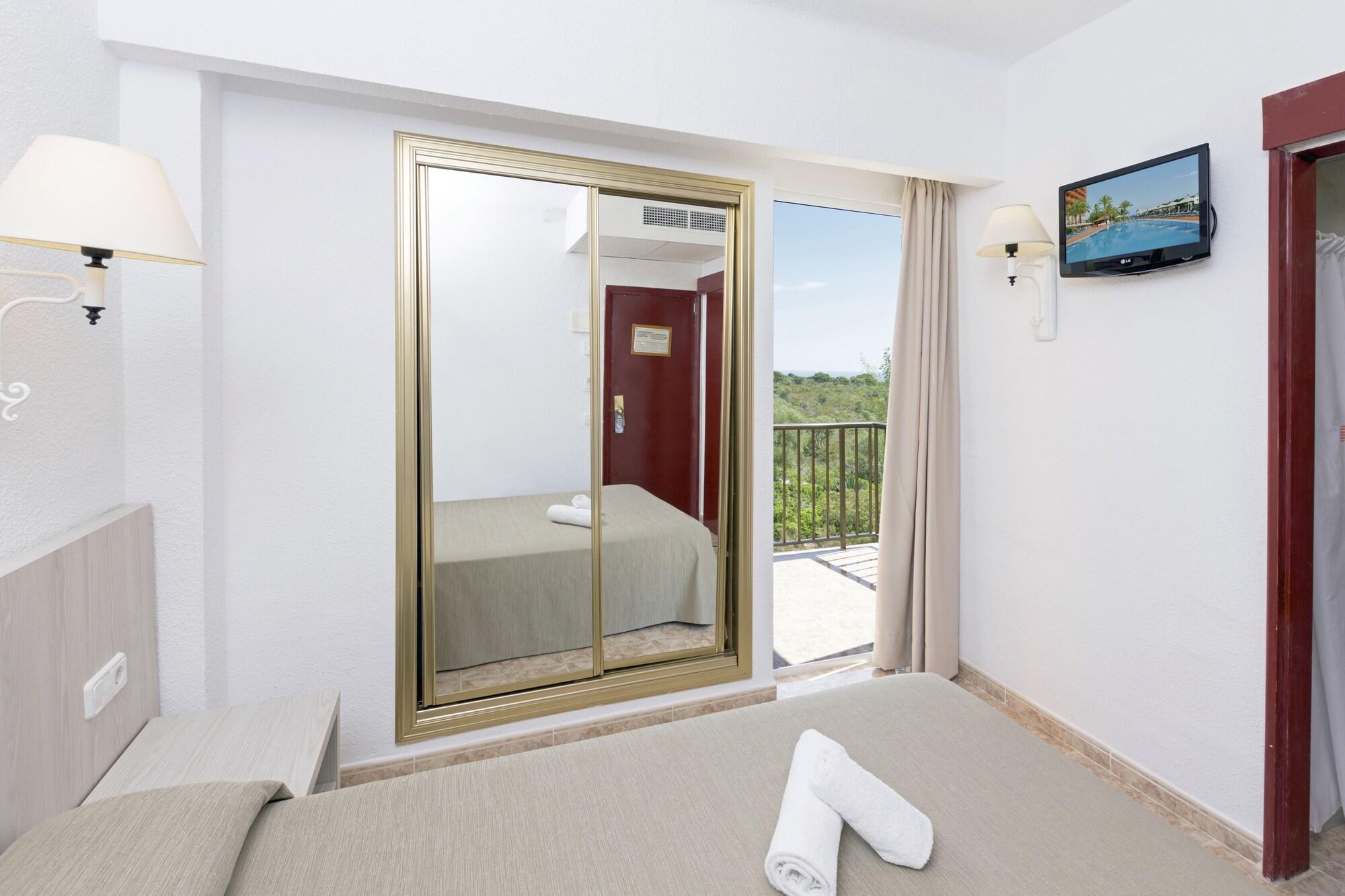 Hsm Canarios Park Calas de Mallorca Exterior photo